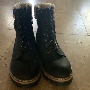 Target combat boots